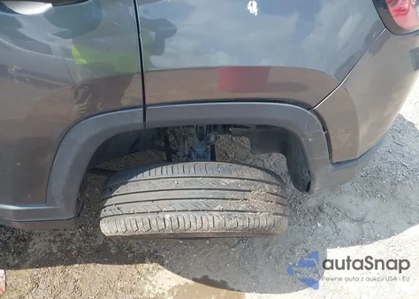 2021 Jeep Compass Sport Fwd from USA, damaged, VIN 3C4NJCAB3MT570930